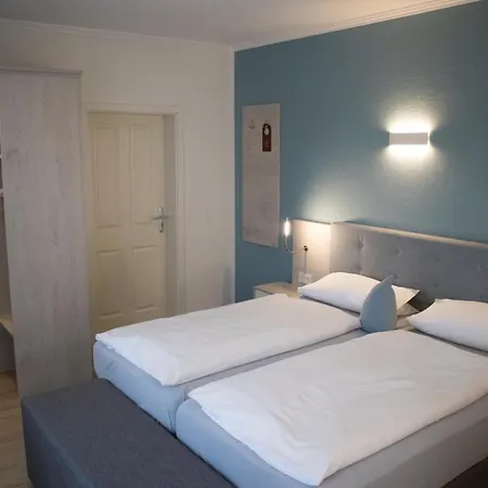 Отель Am Friesenstrand 3*