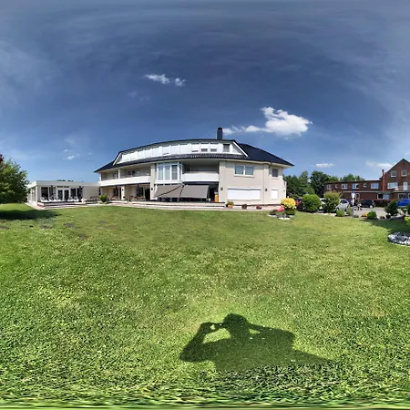 Hotel Am Friesenstrand 3*